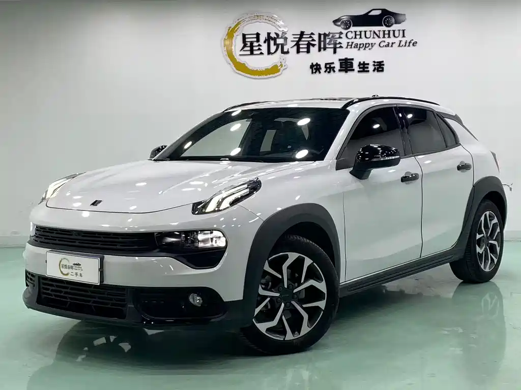 Lynk & Co 02