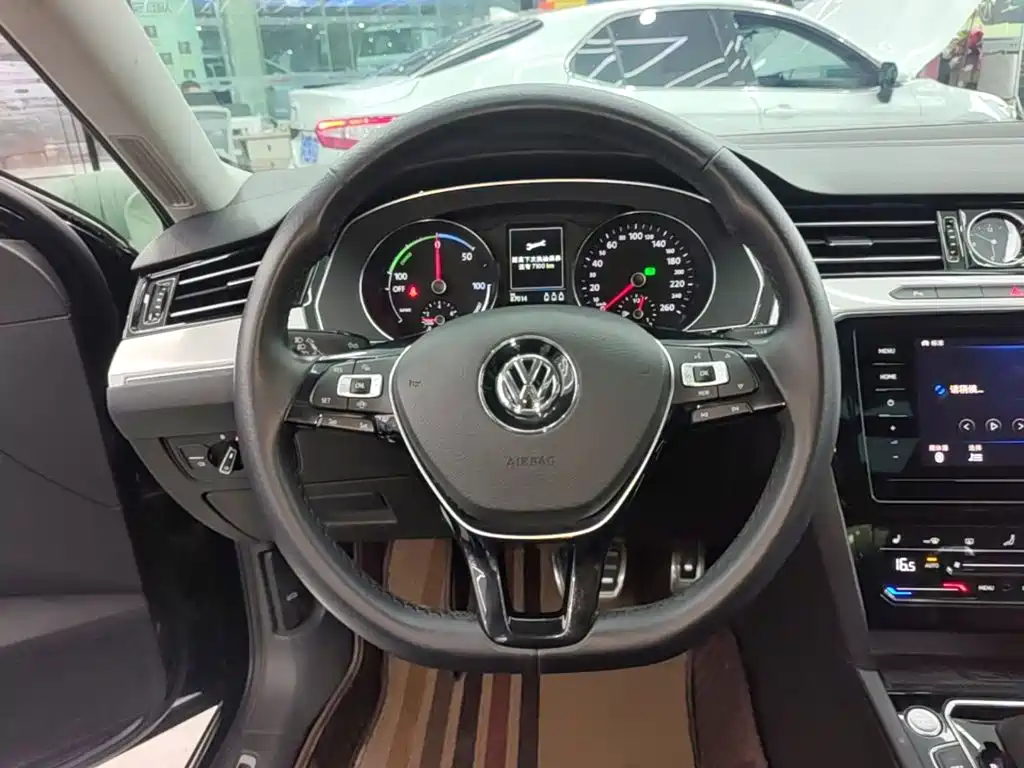 Volkswagen 迈腾 PHEV — миниатюра 11