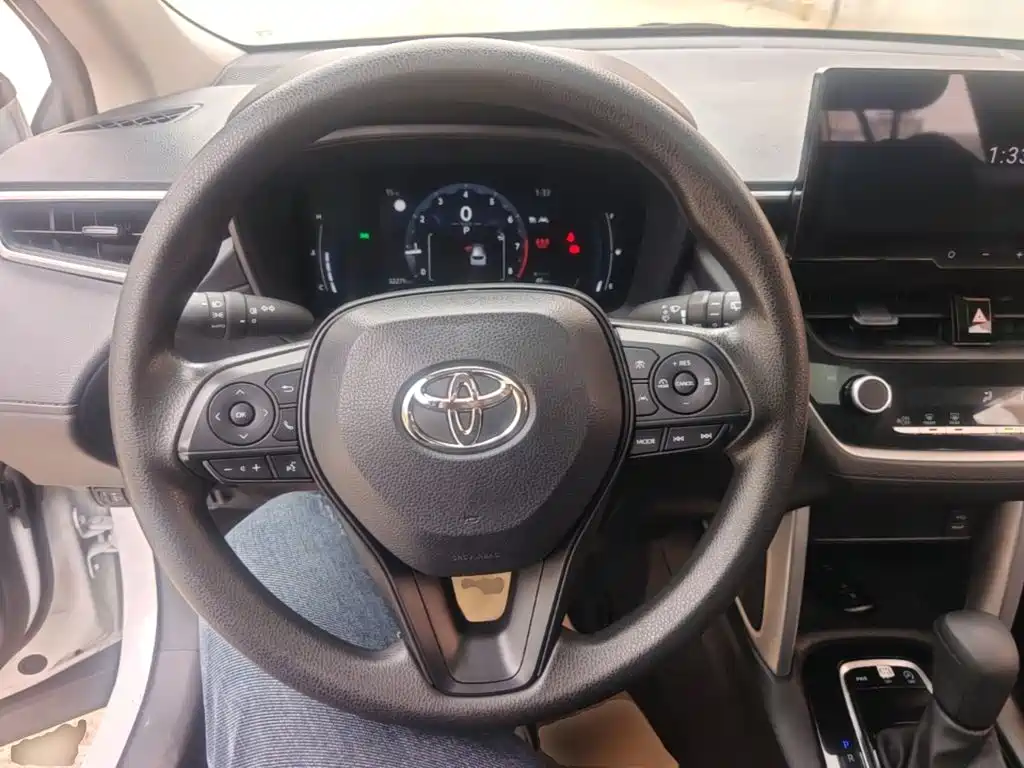 Toyota Corolla Cross — миниатюра 11