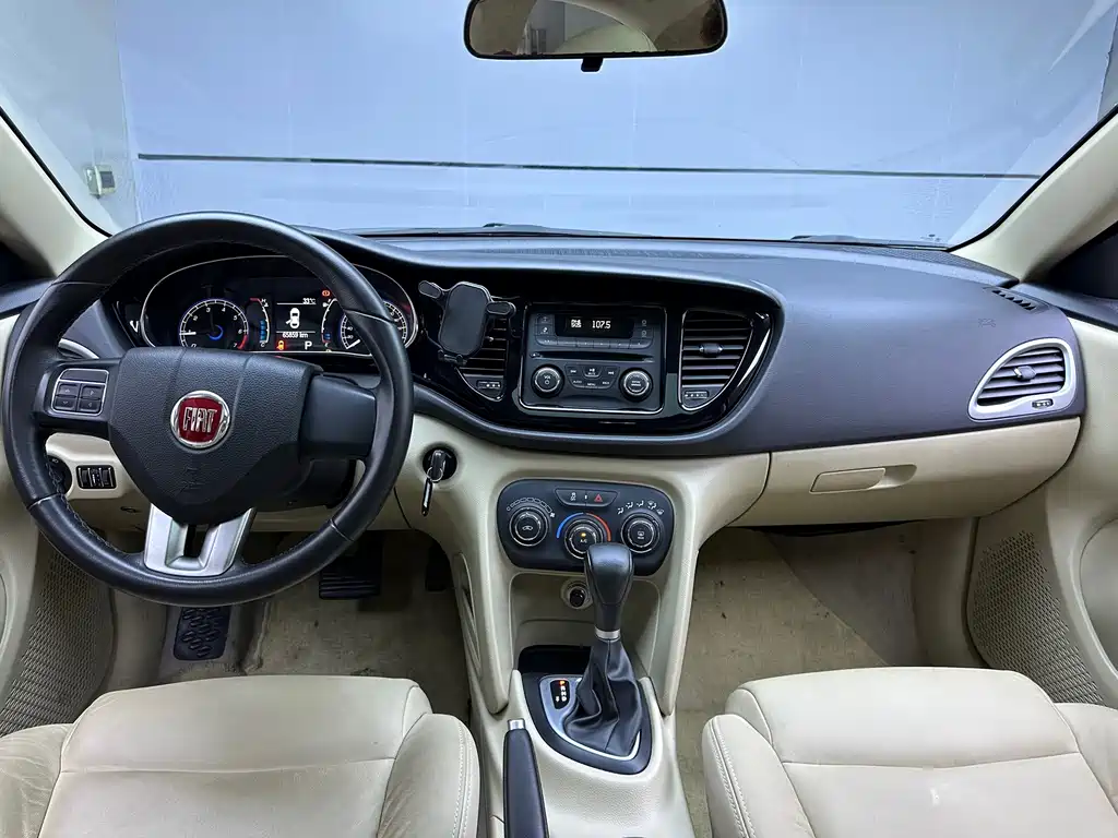Fiat Viaggio — миниатюра 7