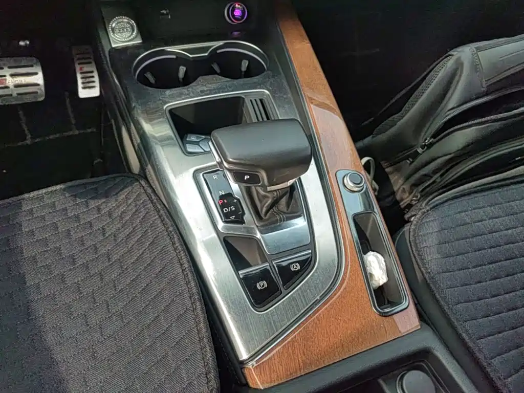Audi A4L — миниатюра 14