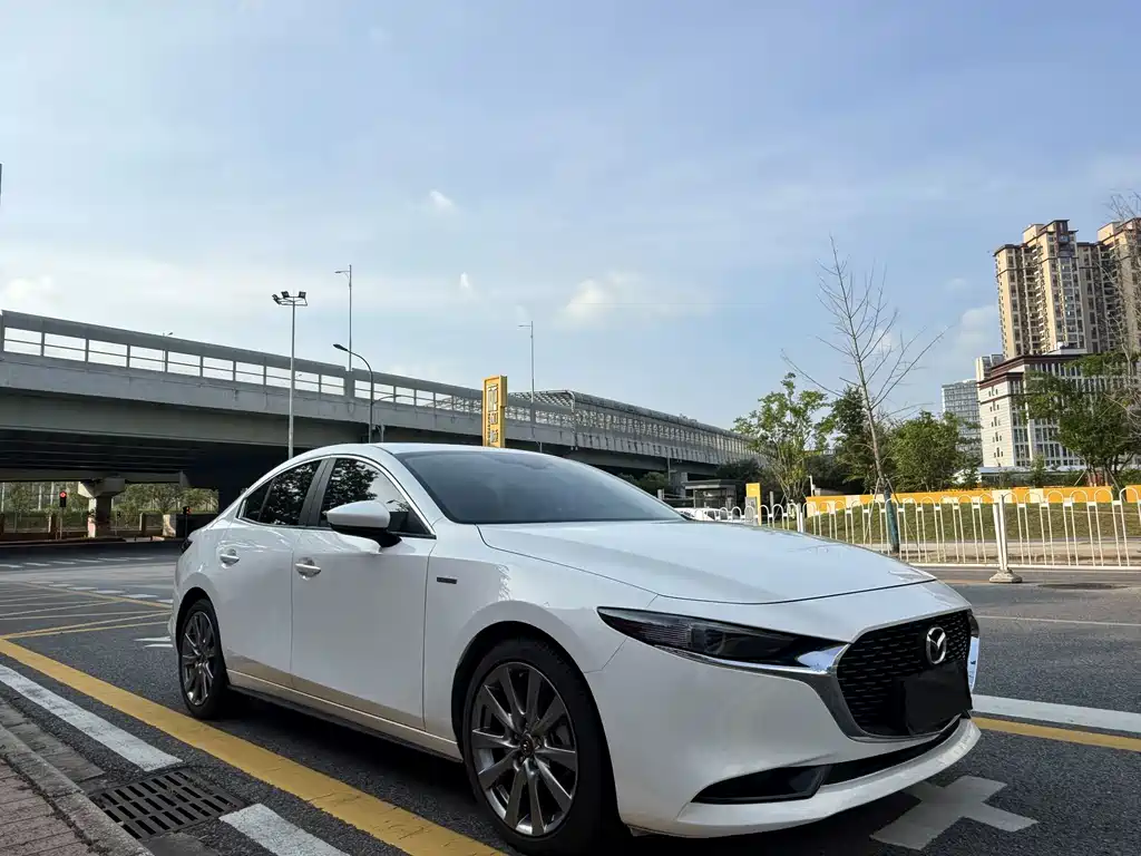 Mazda 3 Axela — миниатюра 3
