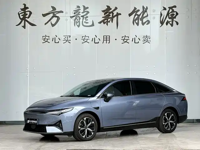XPeng P5