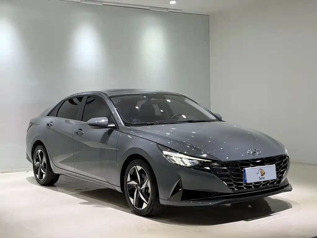 Hyundai Elantra — миниатюра 3