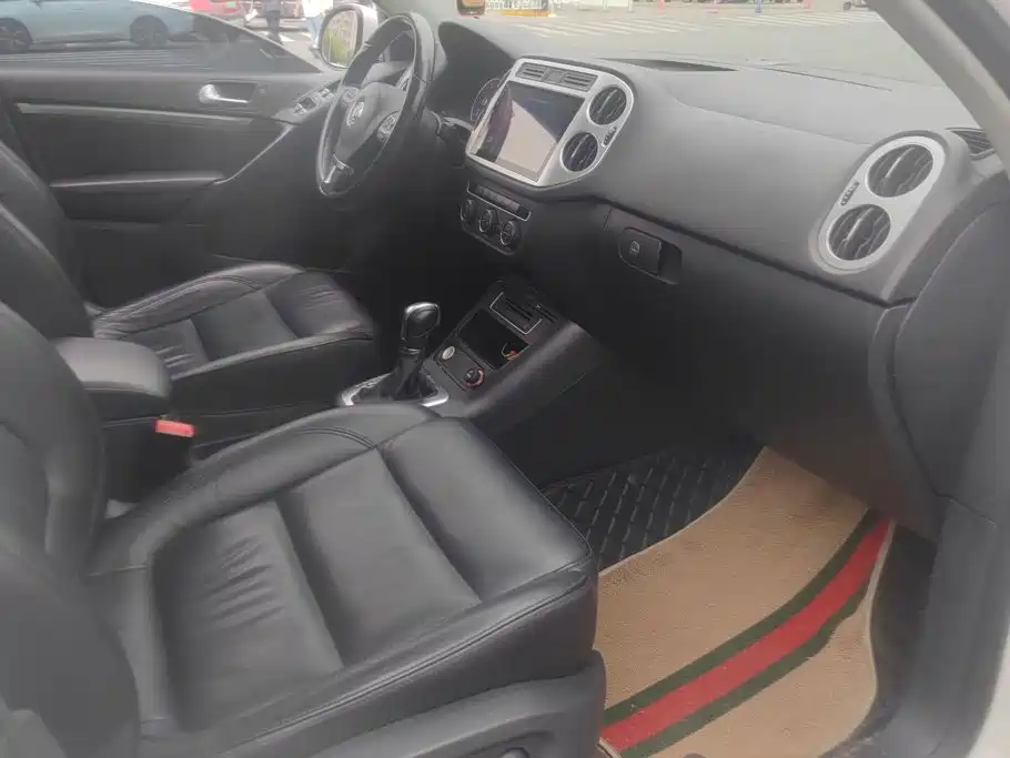 Volkswagen Tiguan — миниатюра 8