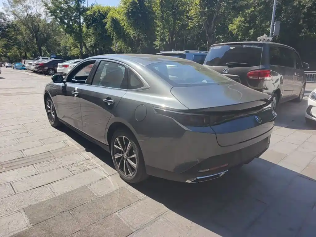 Changan Eado 2025 1.5T 500Bar Luxury