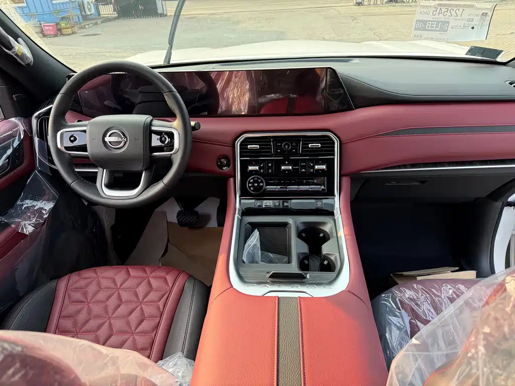 Nissan Patrol — миниатюра 13
