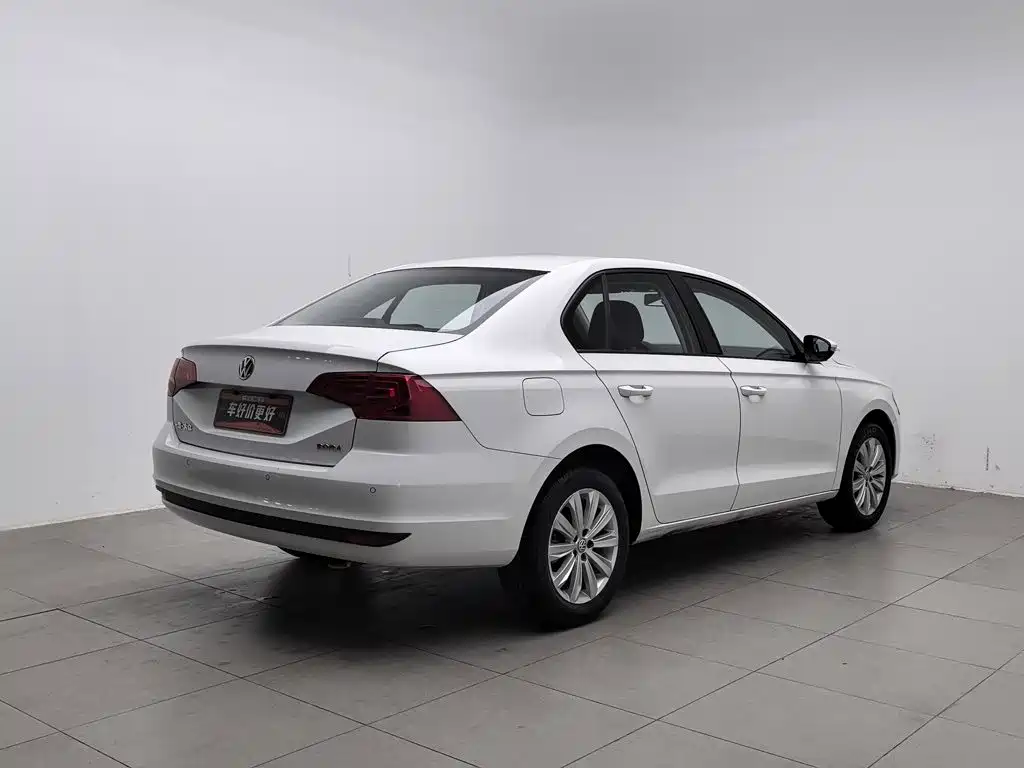 Volkswagen Bora — миниатюра 2