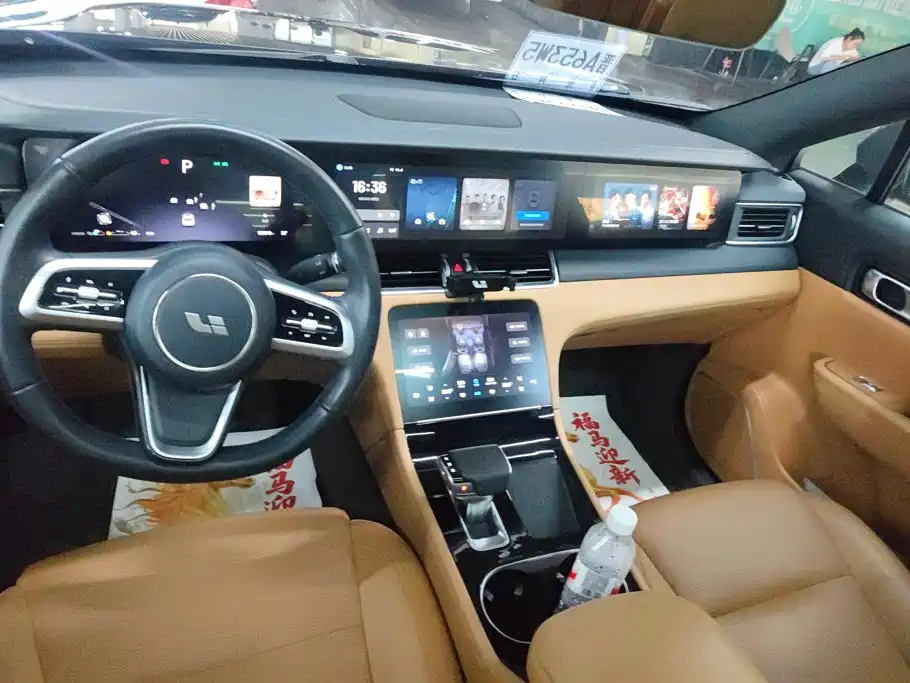 Li Auto Li ONE — миниатюра 12