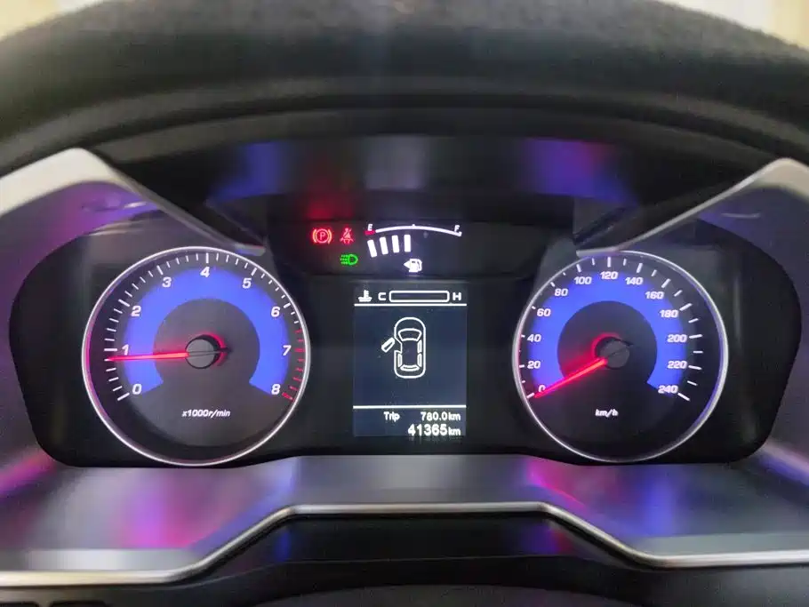 Geely Emgrand — миниатюра 14