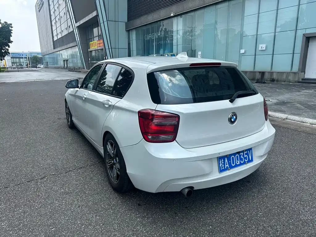 BMW 1 Series (Import) — миниатюра 12