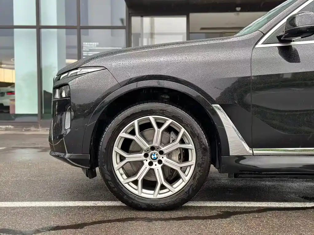 BMW X7 — миниатюра 5