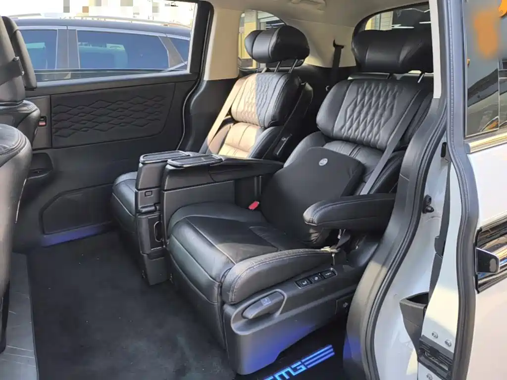 Honda Elysion — миниатюра 17