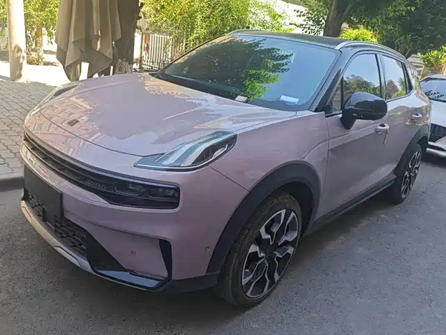 2022 Lynk & Co 06