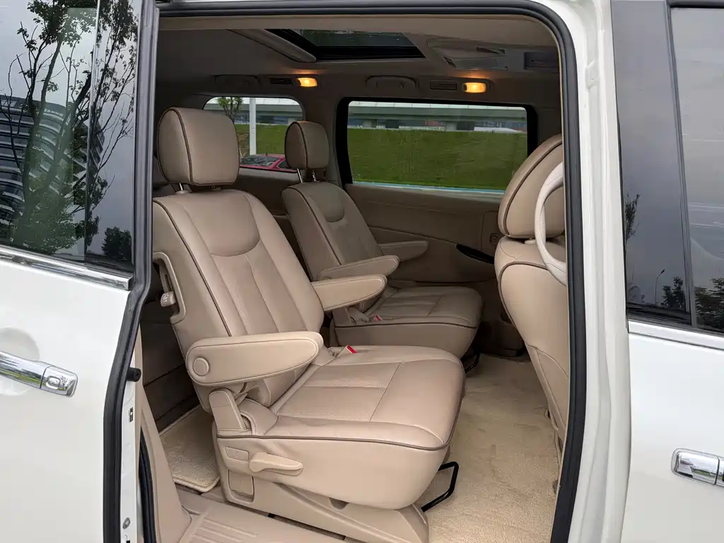 Nissan Quest 3.5L SL, фото 9