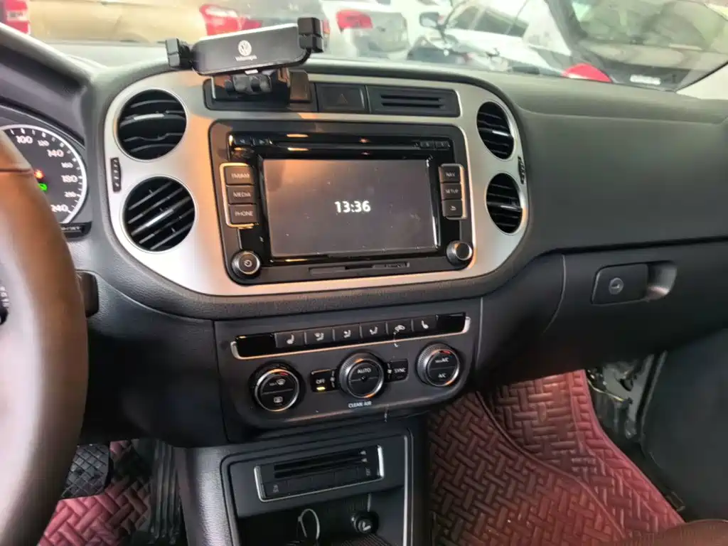 Volkswagen Tiguan — миниатюра 13