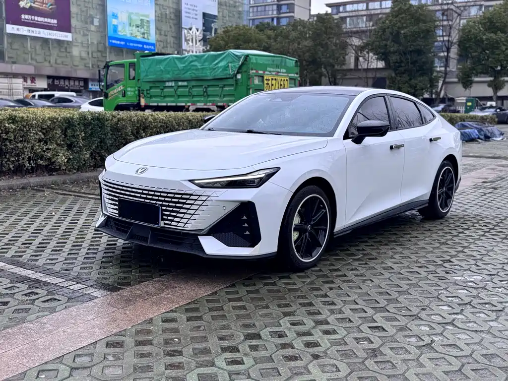 Changan UNI-V 2023