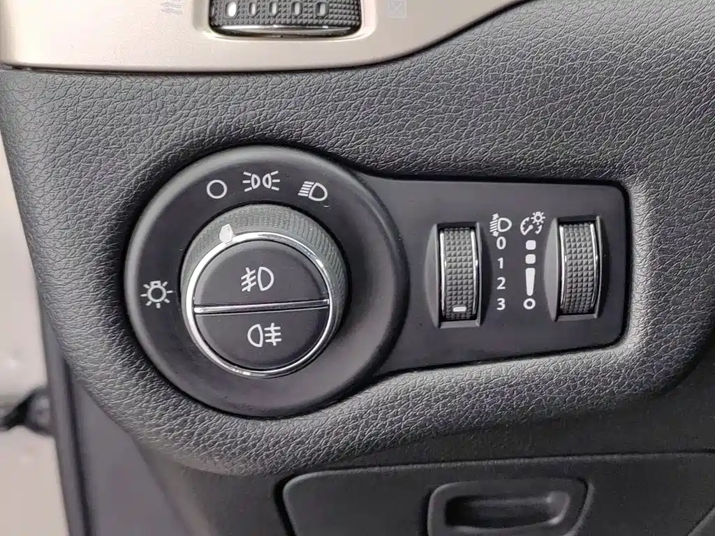 Jeep Cherokee — миниатюра 21