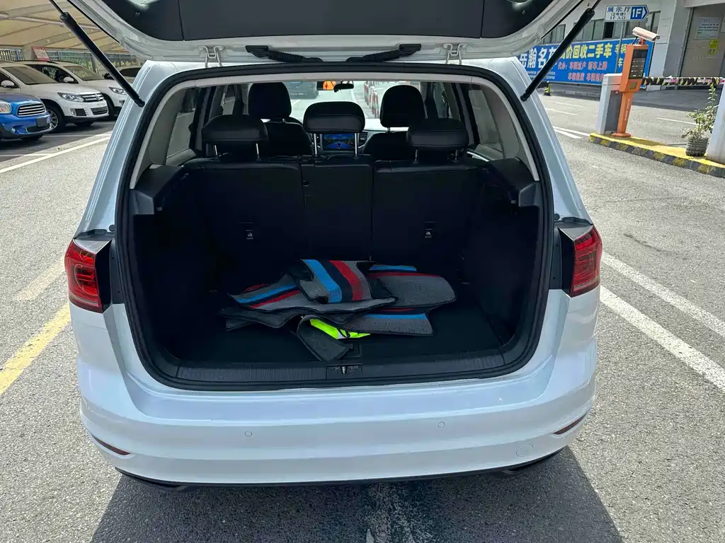 Volkswagen Golf Sportsvan — миниатюра 13