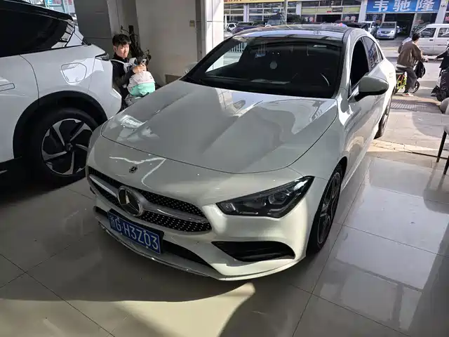 Mercedes-Benz CLA