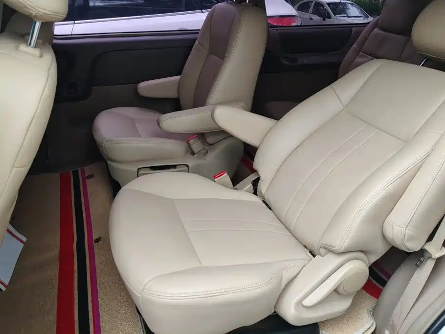 Buick GL8 — миниатюра 11