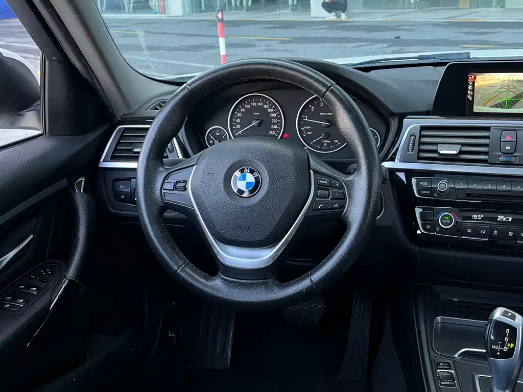BMW 3 Series — миниатюра 16