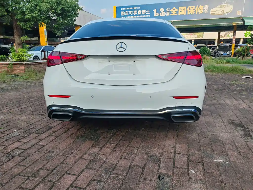 Mercedes-Benz C-Class — миниатюра 8