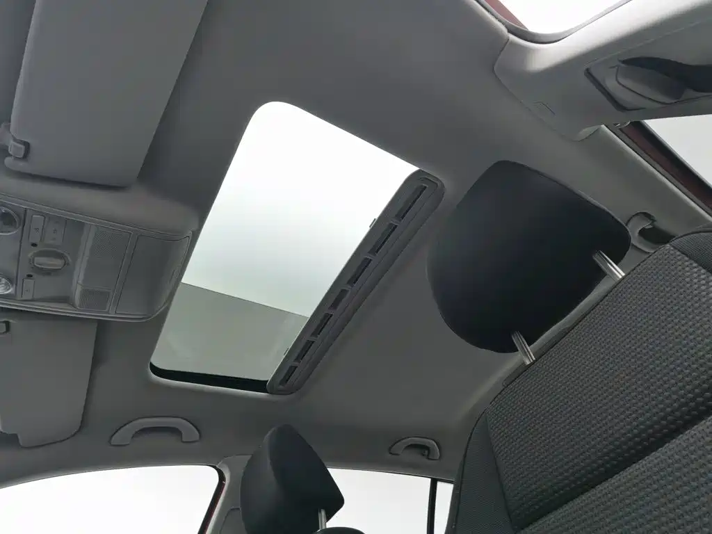 Volkswagen Golf — миниатюра 14