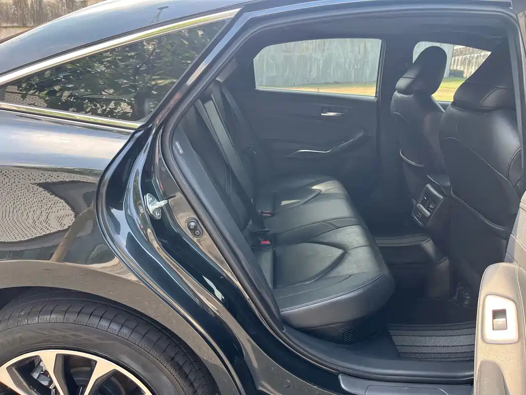 Toyota Avalon — миниатюра 12