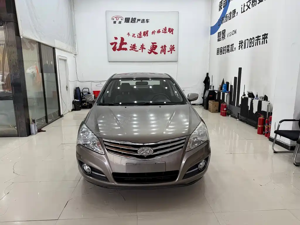 Hyundai Elantra 2013