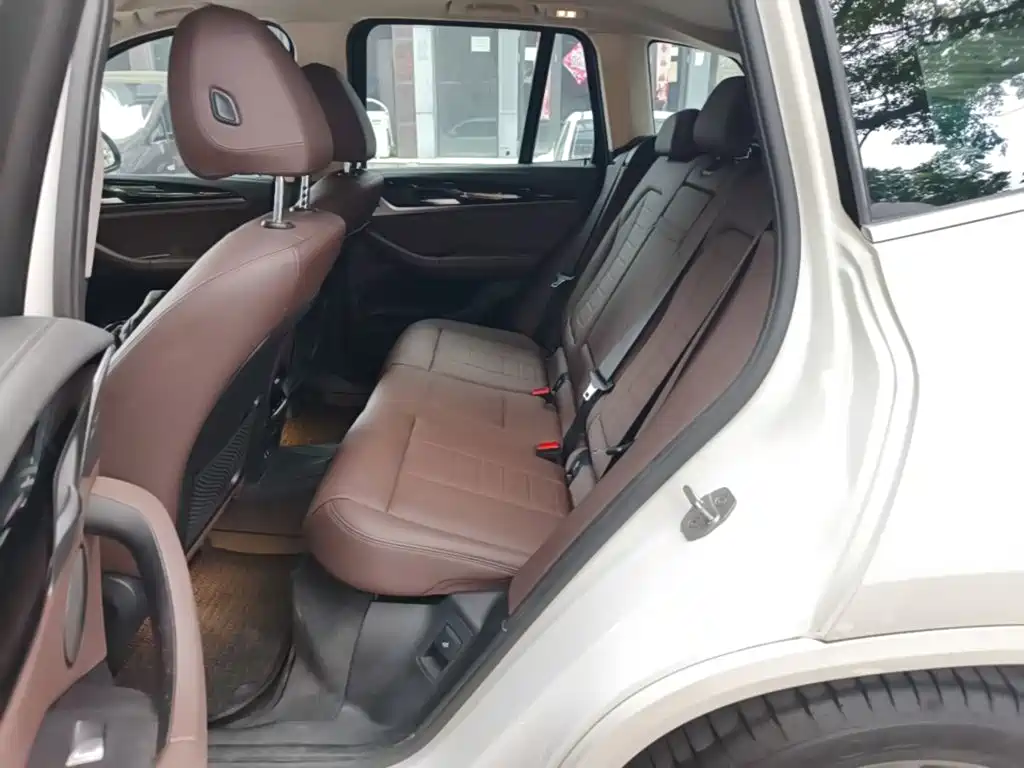 BMW X3 — миниатюра 17