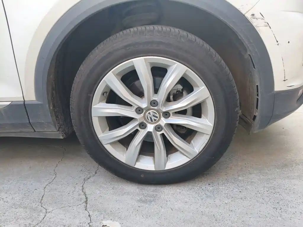 Volkswagen T-Roc — миниатюра 8