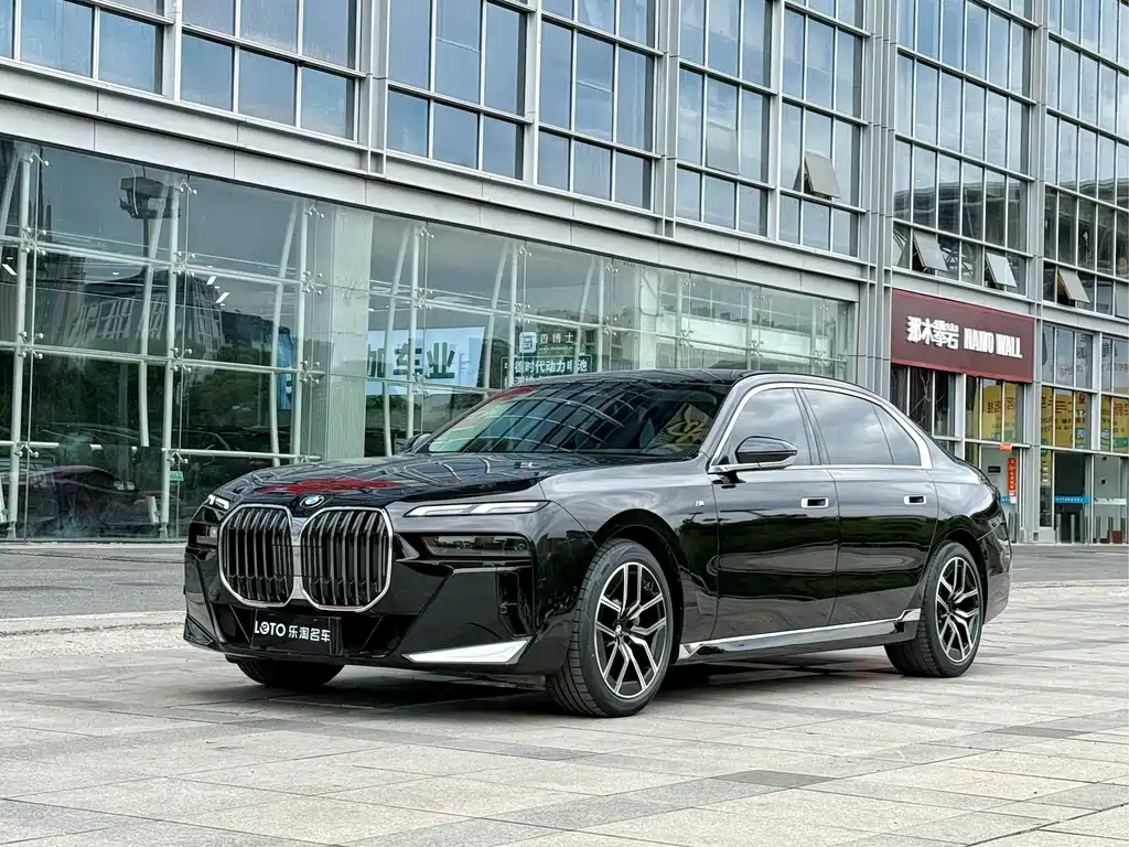 BMW 7 Series 2024