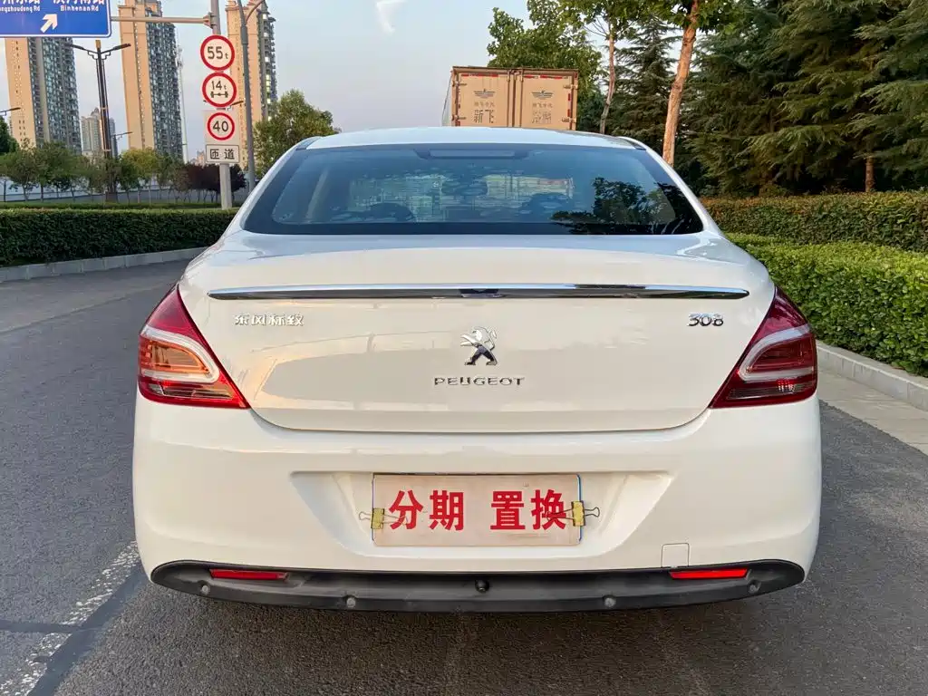 Peugeot 308 — миниатюра 13