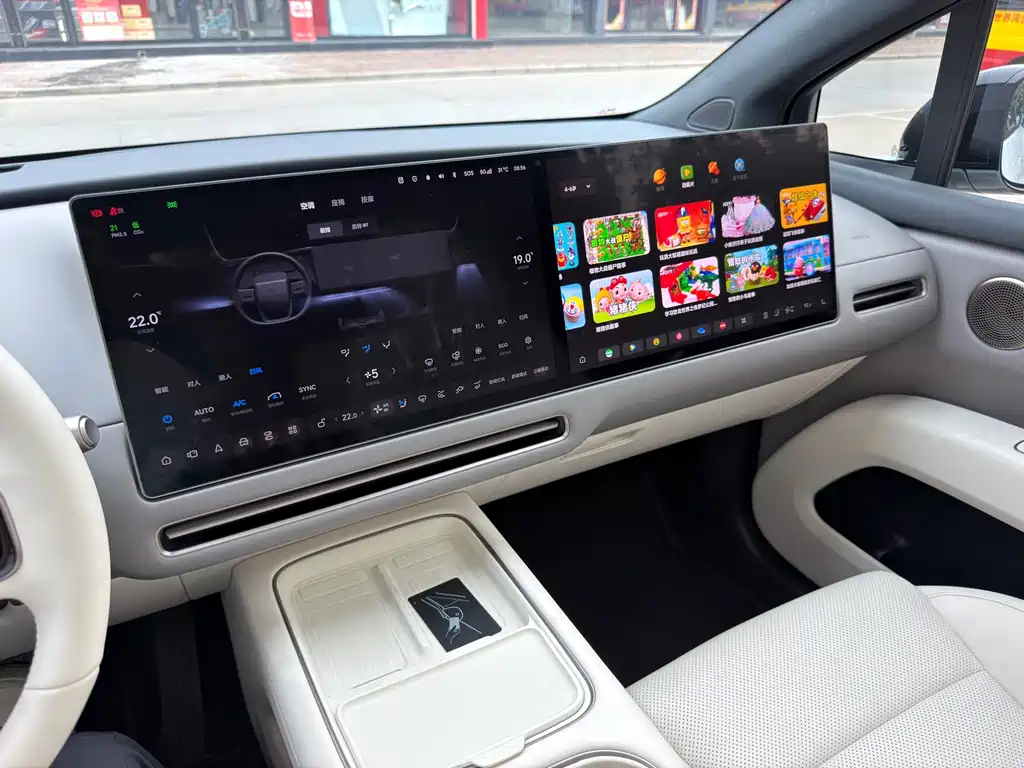 Li Auto Идеальный i6 — миниатюра 6