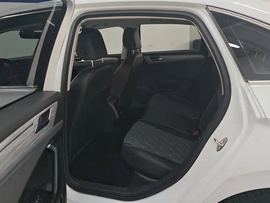 Volkswagen Sagitar — миниатюра 11