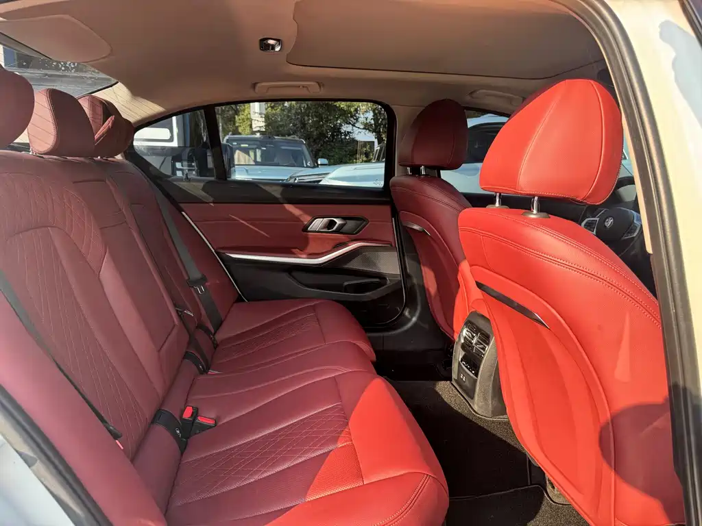 BMW 3 Series — миниатюра 14
