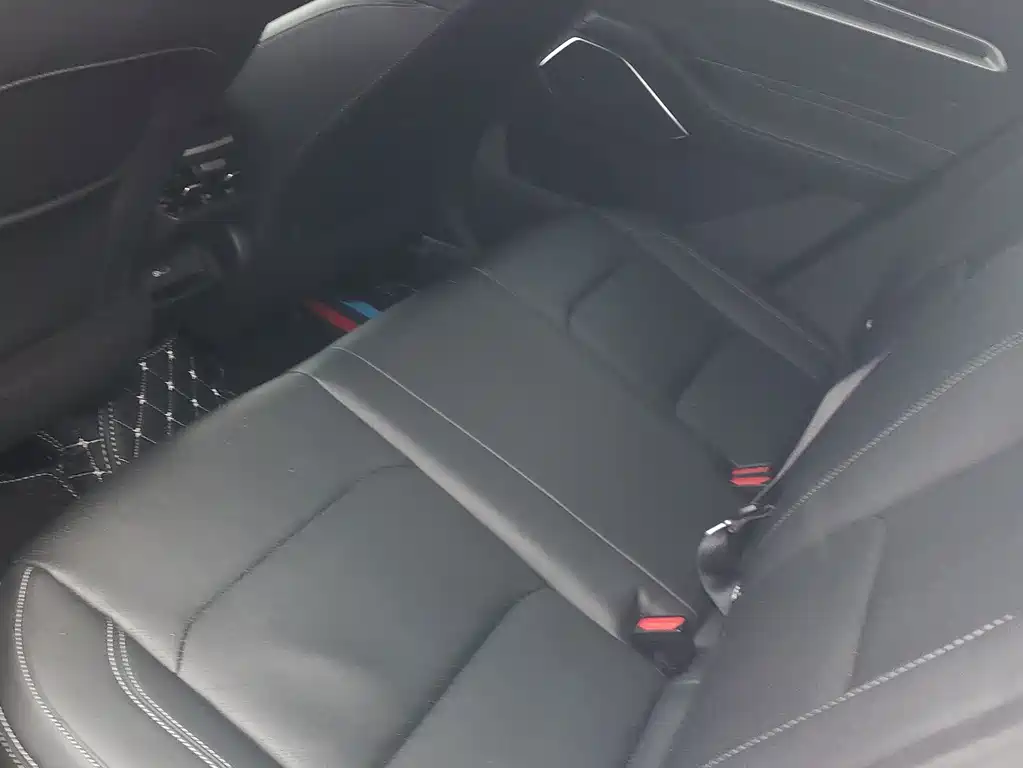 Geely Emgrand — миниатюра 6