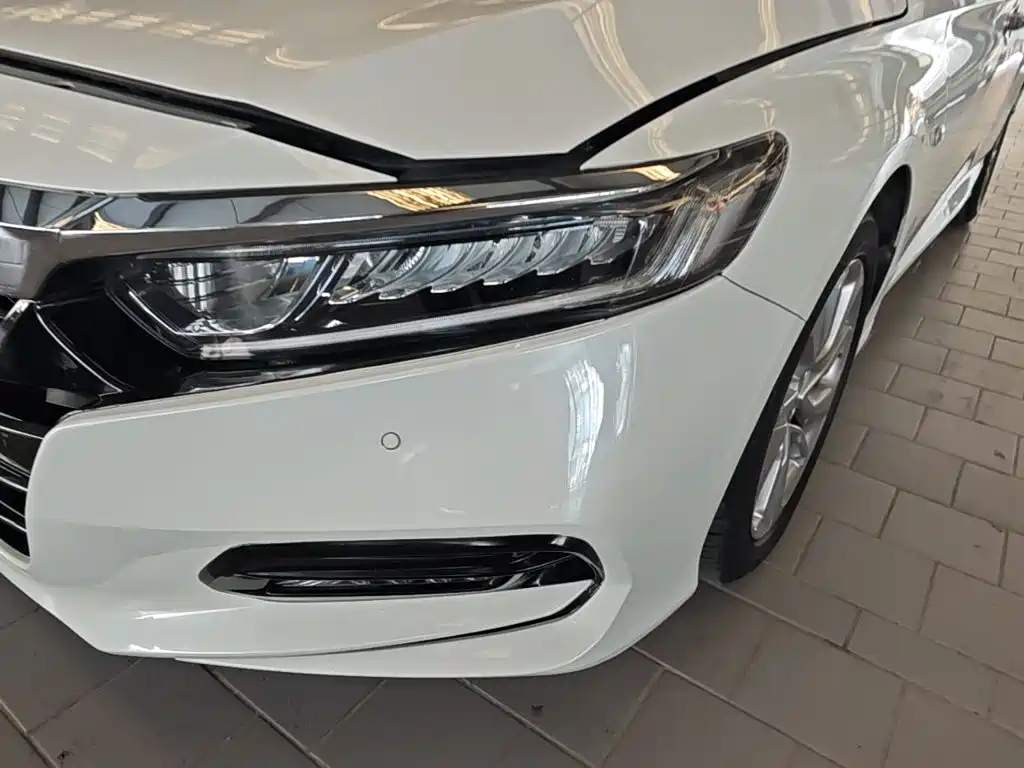 Honda Accord — миниатюра 24