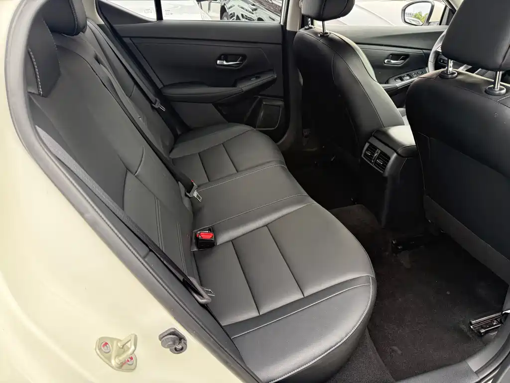 Nissan Sylphy — миниатюра 13