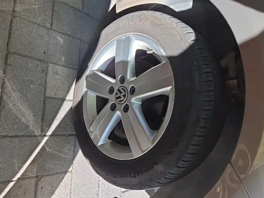 Volkswagen Touran — миниатюра 6