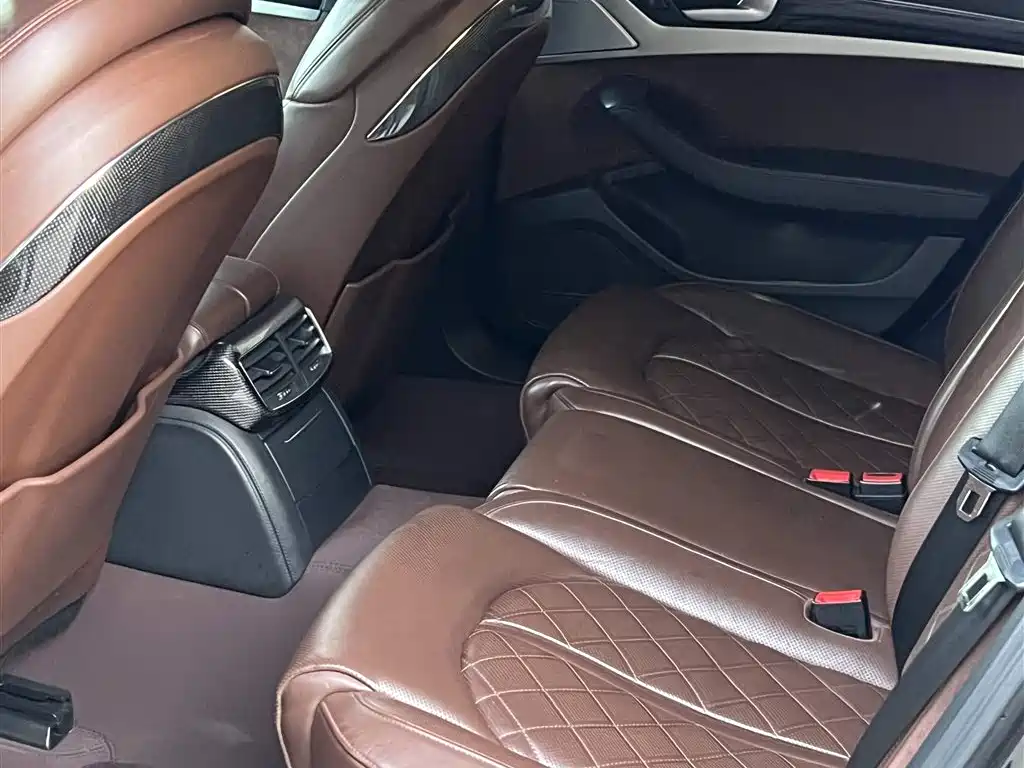 Audi S8 2013 S8 4.0TFSI quattro
