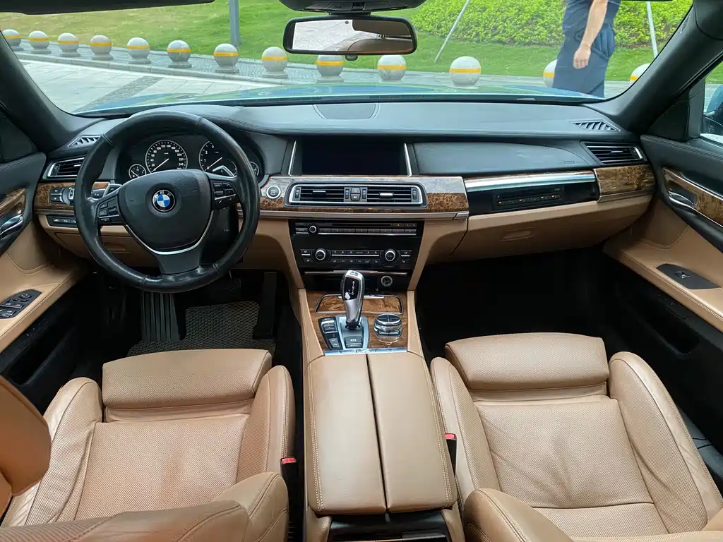 BMW 7 Series 7 2013 740Li