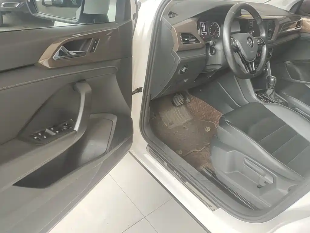 Volkswagen Tharu — миниатюра 16