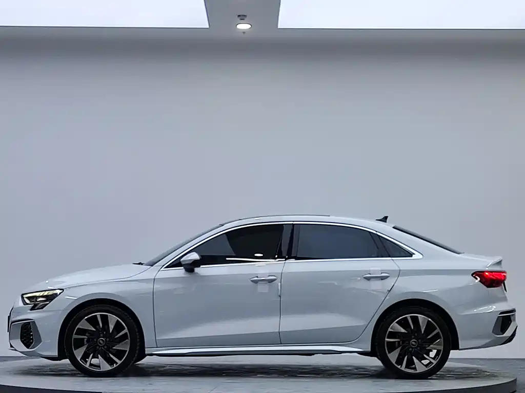 Audi A3 2023 A3L Limousine 35 TFSI Fashion Sport