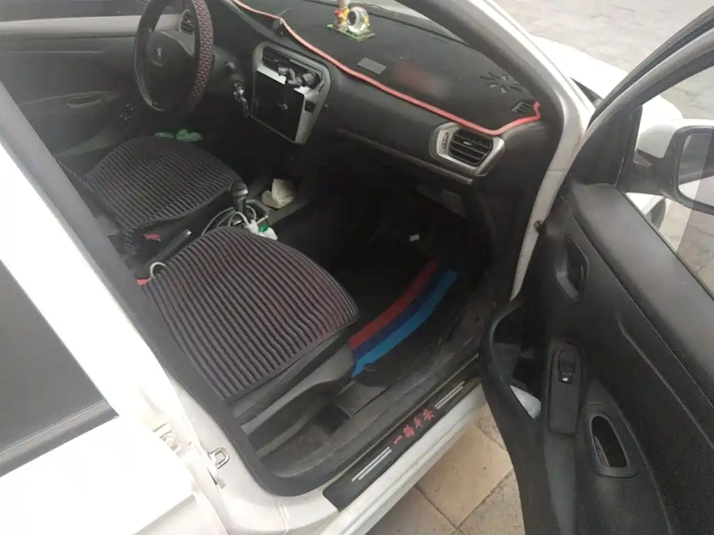 Peugeot 301 — миниатюра 3