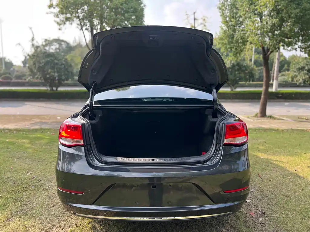Chevrolet Malibu — миниатюра 20