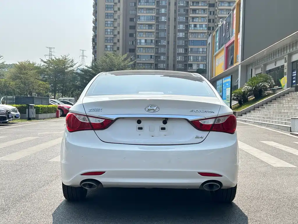 Hyundai Sonata — миниатюра 4