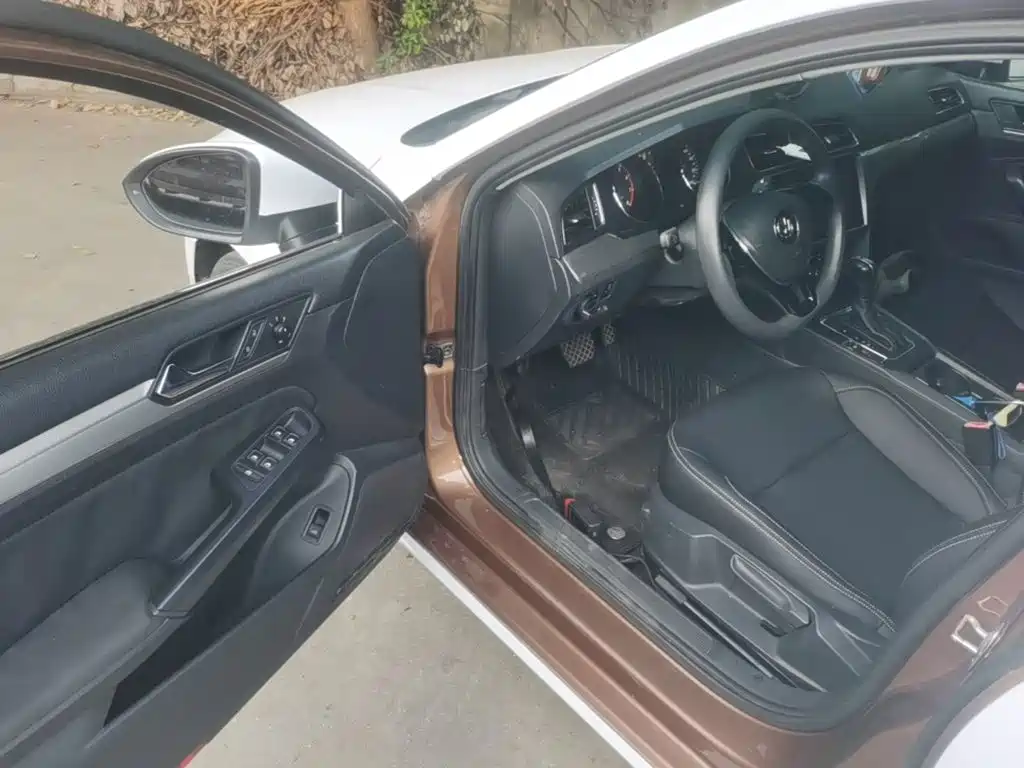Volkswagen Lamando — миниатюра 16