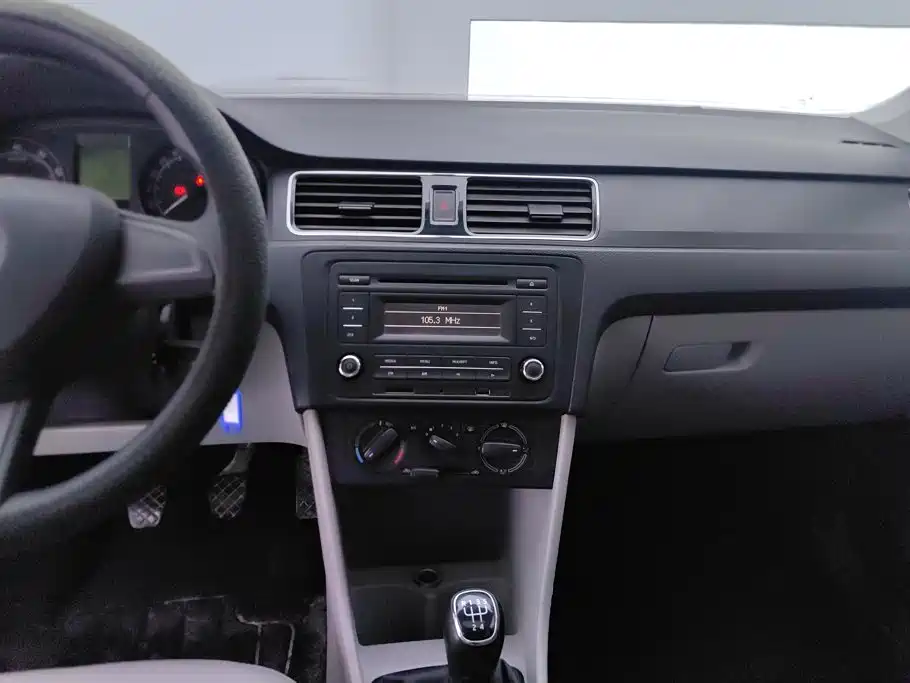 Skoda Rapid — миниатюра 13